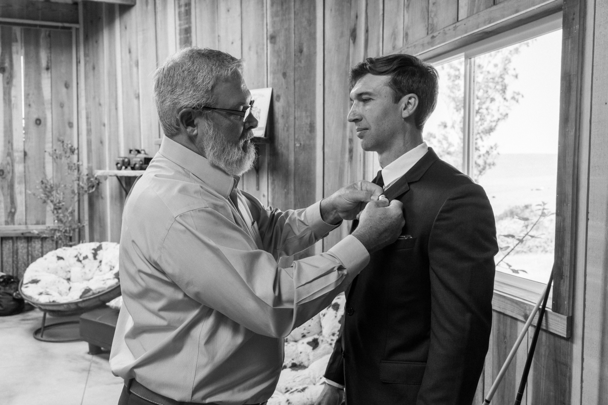 — getting ready wedding photograph by Norah Joy, Bay Area wedding photographer